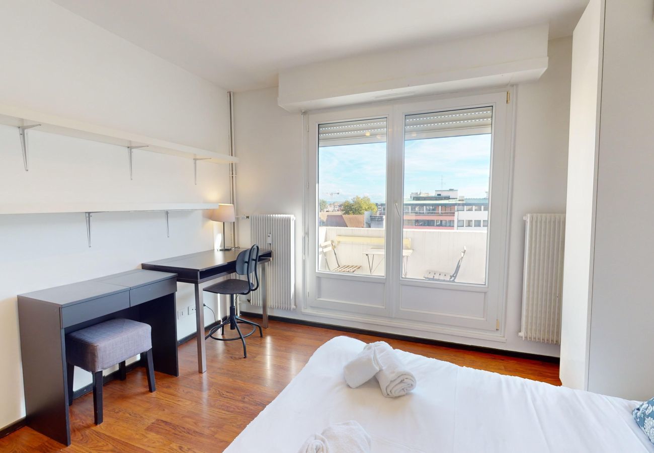 Ferienwohnung in Strasbourg - Meublé du Faubourg avec Balcon proche gare et peti