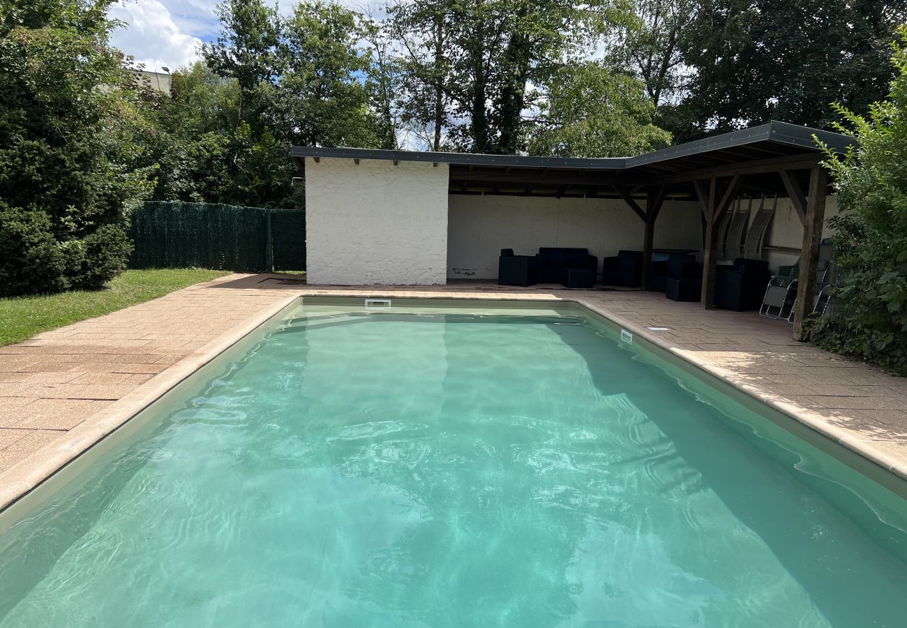 Ferienhaus in La Walck - Charmante Demeure Piscine au Calme - Parc/Tennis