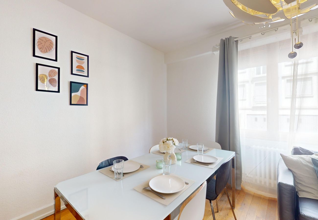 Apartment in Strasbourg - symphonie de l orangerie up to 5