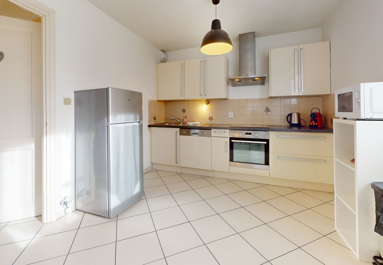 Appartement à Colmar - Elegance, appartement 6 pers.+ parking